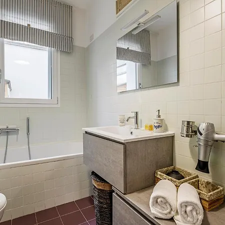 Cozy 1 Bedroom In Viale Monza Milan